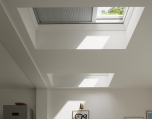 VELUX verduisterend plisse gordijn solar voor VELUX lichtkoepel en platdakraam 120x120 cm.
