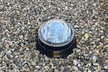 Intura SunTube lichttunnel voor plat dak diameter 25 cm compleet voor eenvoudige montage.