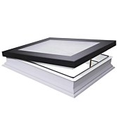 Fakro platdakraam DMG 100x100 cm ventilatie handmatig bediend inclusief bedieningsstok met perfecte isolatie waarde.