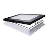 Fakro platdakraam handmatig ventilerend met triple glas DMF DU6 100x100 cm.